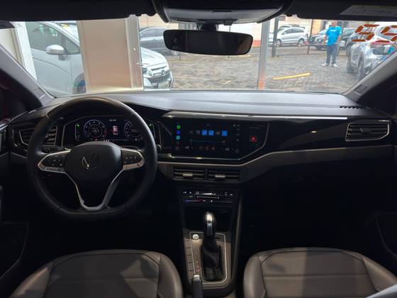 VOLKSWAGEN NIVUS 1.0 200 TSI TOTAL FLEX HIGHLINE AUTOMÁTICO